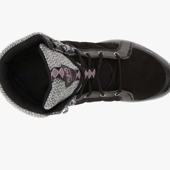 Ryka
WOMEN'S RYKA AURORA CASUAL SHOES Size US11 $120 - Picture 4 of 13